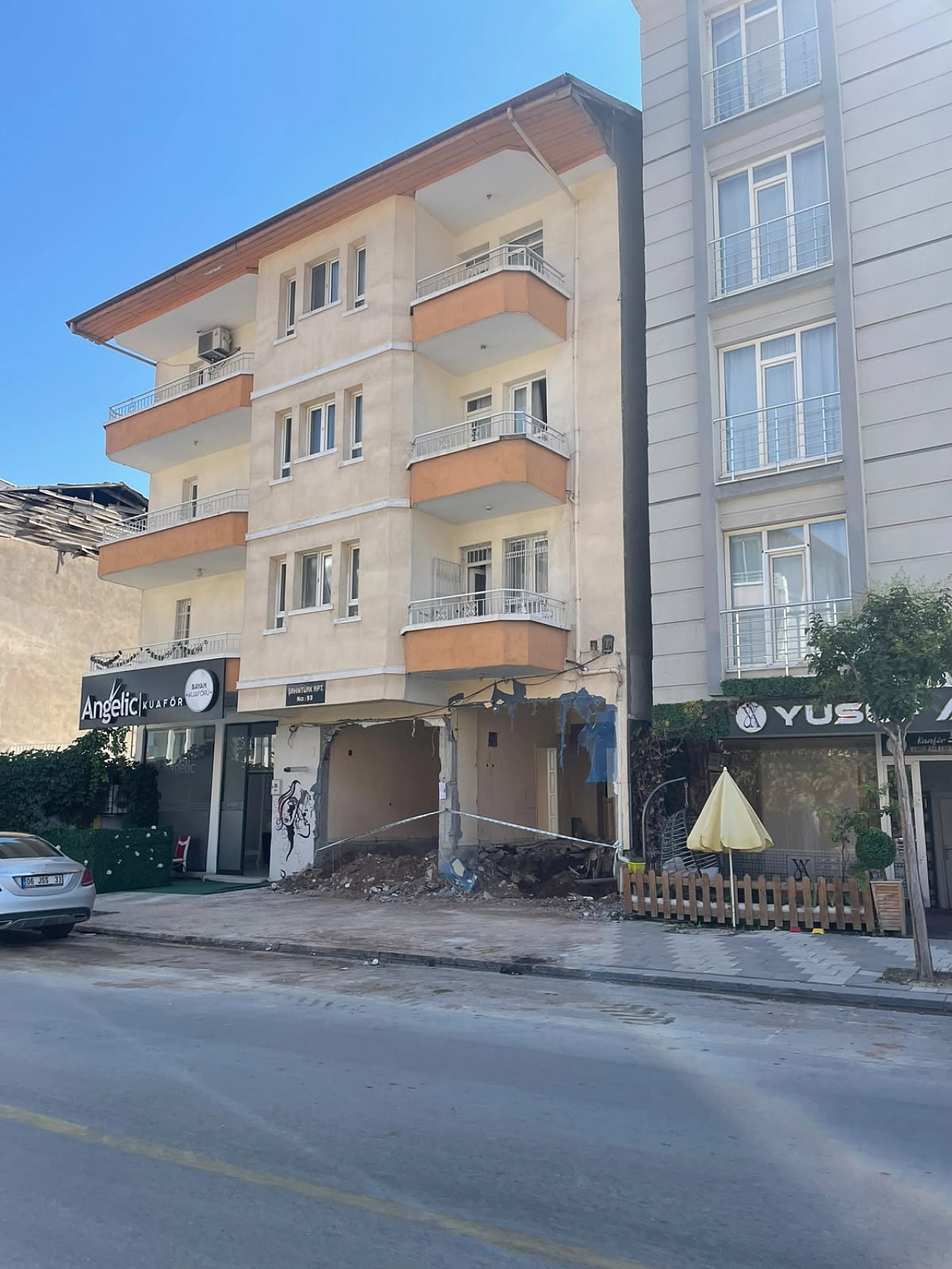 Malatya'da 6 Şubat'taki yıkımın nedeni olmuştu... Ruhsat yok, izin yok, tadilat var!