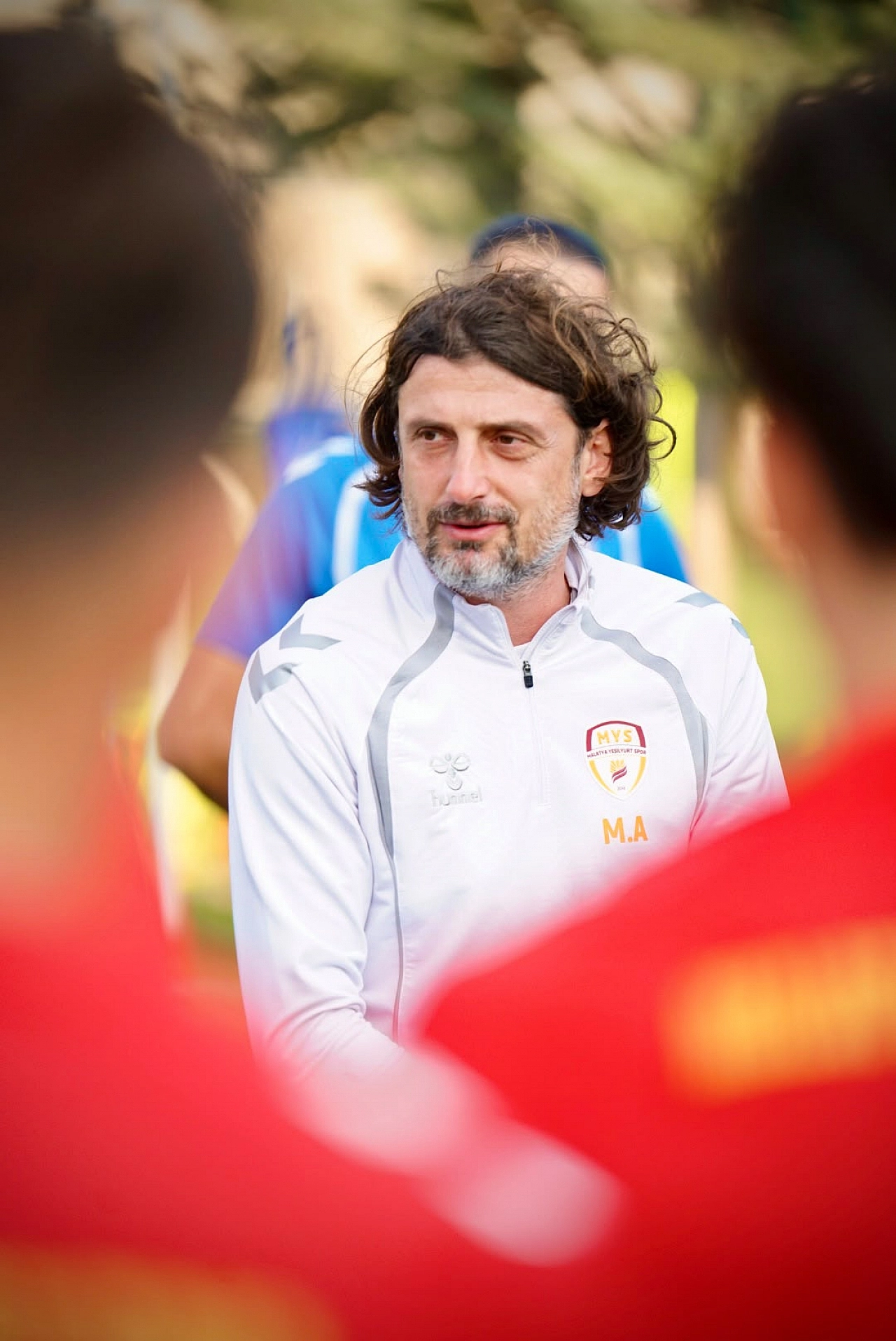 Yeşilyurtspor günde çift idmanla hazırlanıyor