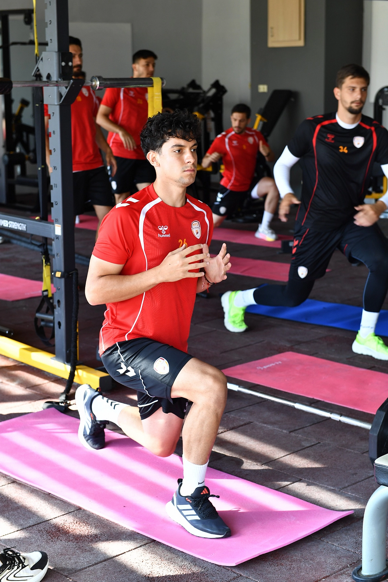 Yeşilyurtspor hazırlıklarını çift idmanla sürdürdü