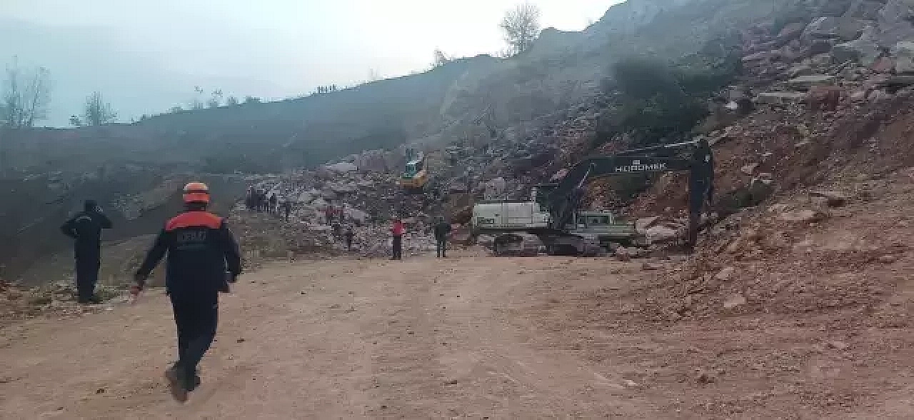 Ordu'da taş ocağında göçük: 2 işçi enkaz altında