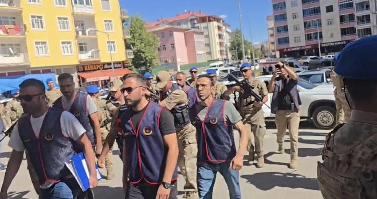 Yangında öldü sanılıyorlardı: Malatya Adli Tıp'ın ortaya çıkardığı cinayette zanlı havalimanında yakalandı