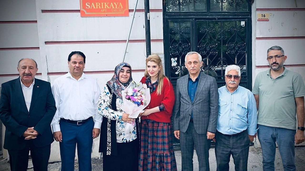 Milletvekili Kocacık Serdivan'da vatandaşlarla kahvaltıda buluştu