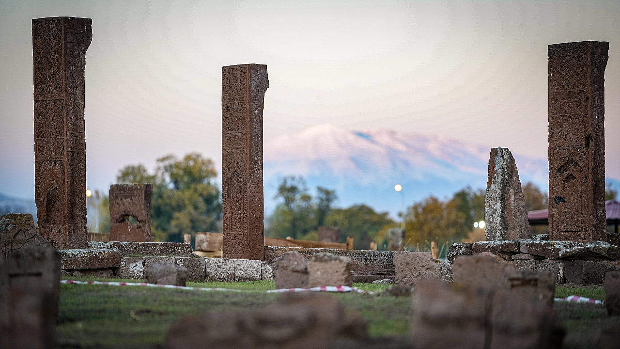 Sonbaharın Eşiğinde Bir Destan: Tarih ve Renk Cümbüşüyle Bitlis