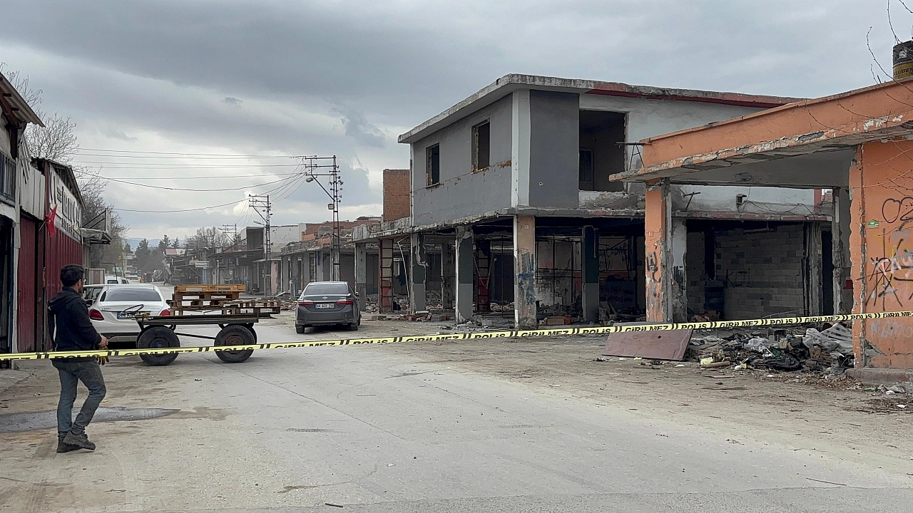 Seddar Yavuz'dan tepki: 6 Şubat'tan hiç mi ders almadınız?
