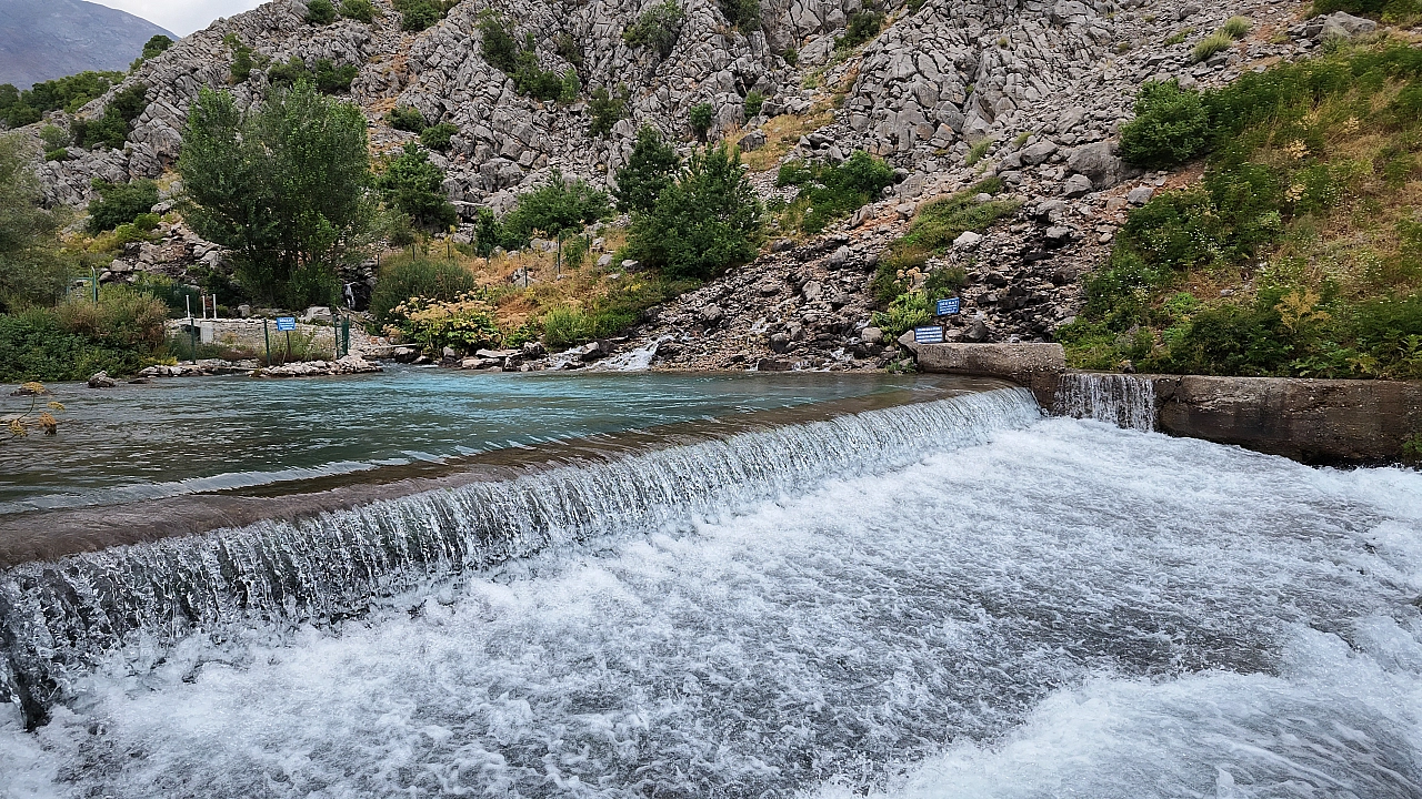 Kayaların, Suyun ve Rüzgârın Şarkısı: Dersim