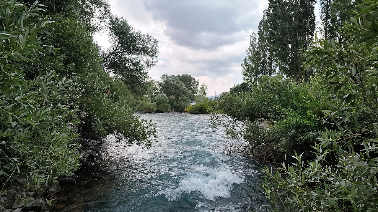 Kayaların, Suyun ve Rüzgârın Şarkısı: Dersim