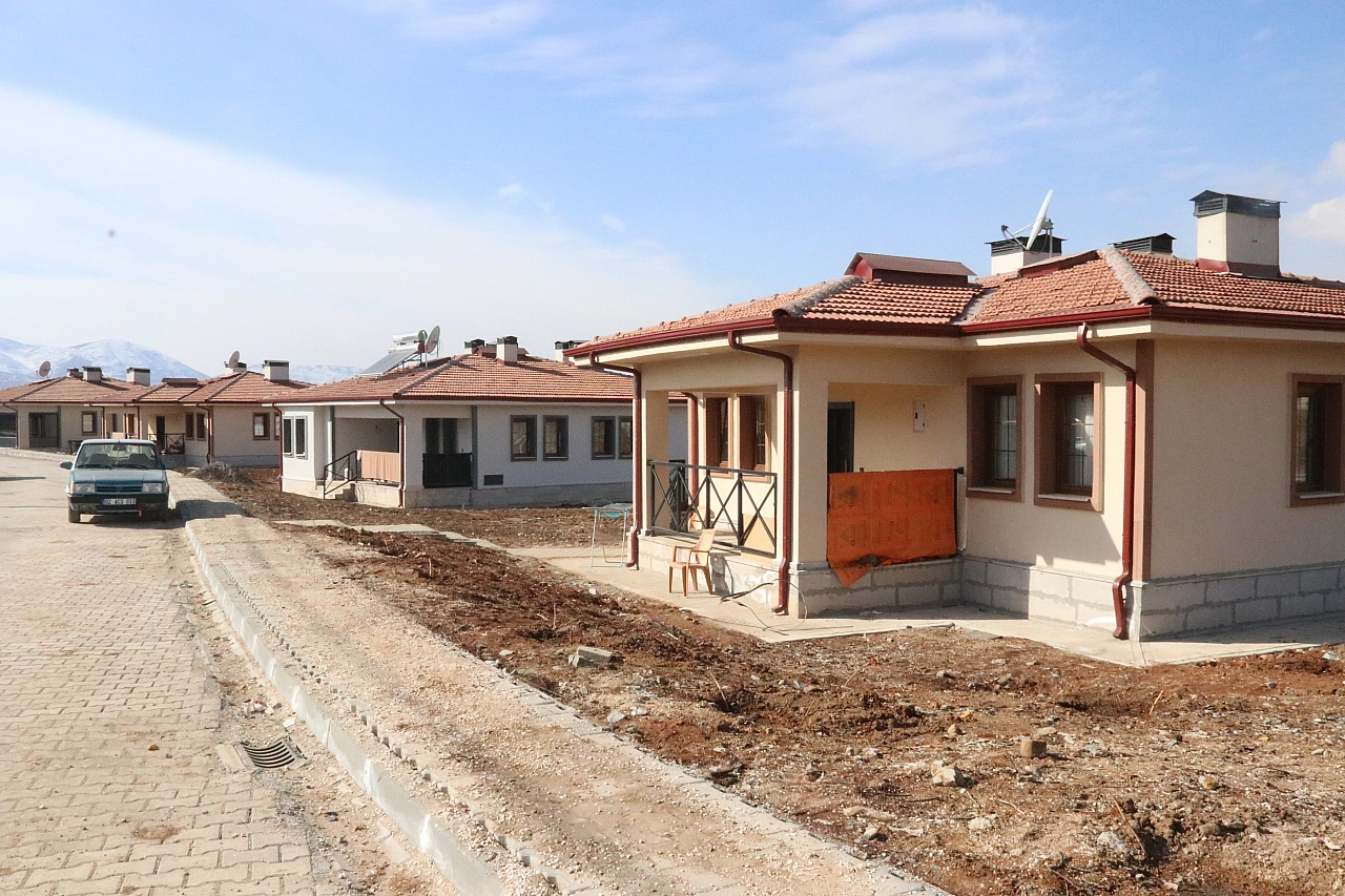 Malatya'da 26 Bin 325 Konut ve Ticarethane Hak Sahiplerine Teslim Edildi!