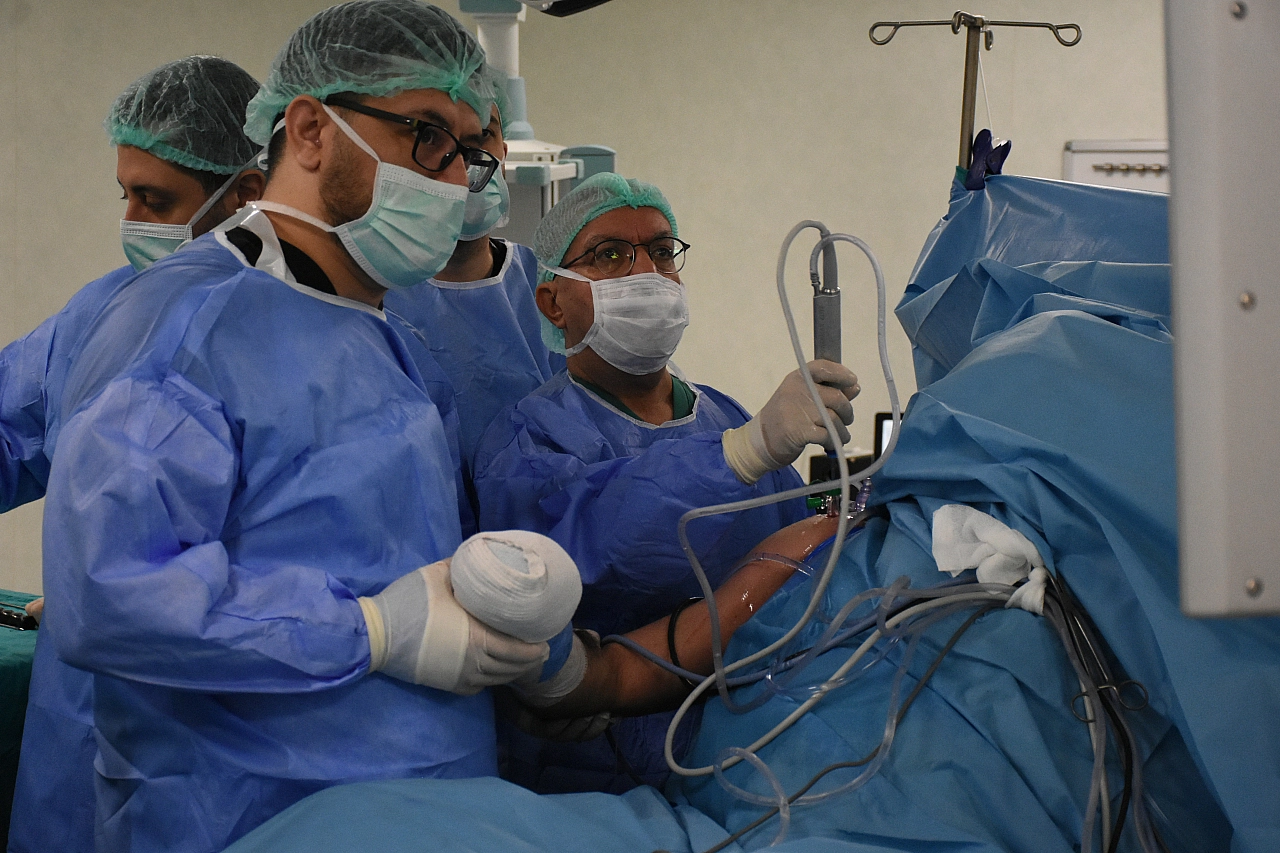 El cerrahisinde bölgenin kalbi Malatya'da atıyor: 25 yıllık tecrübeyle binlerce başarılı ameliyata imza attılar