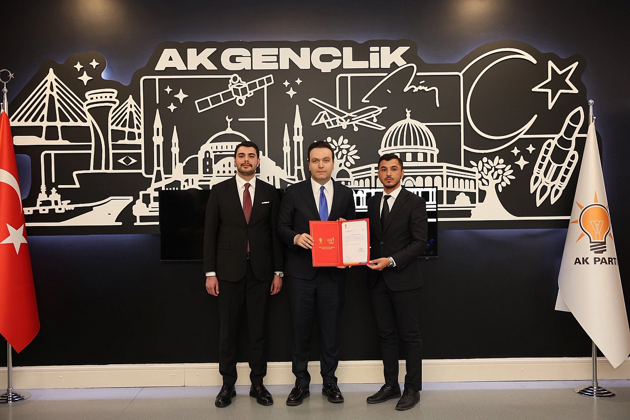 AK Parti Malatya'ya iki yeni başkan atadı
