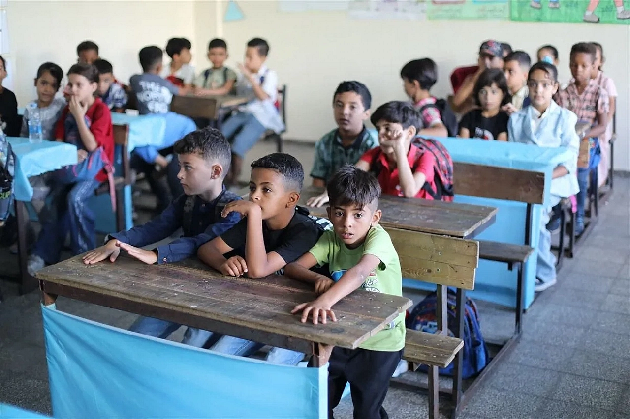 Gazze'de eğitim yeniden başladı!