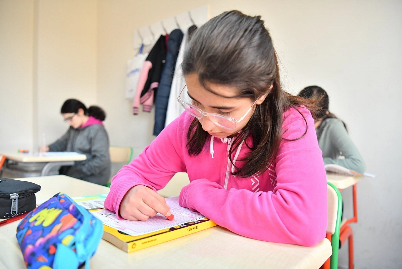 Seçim vaatleri tek tek gerçekleştiriliyor! Genlere ücretsiz veriliyor