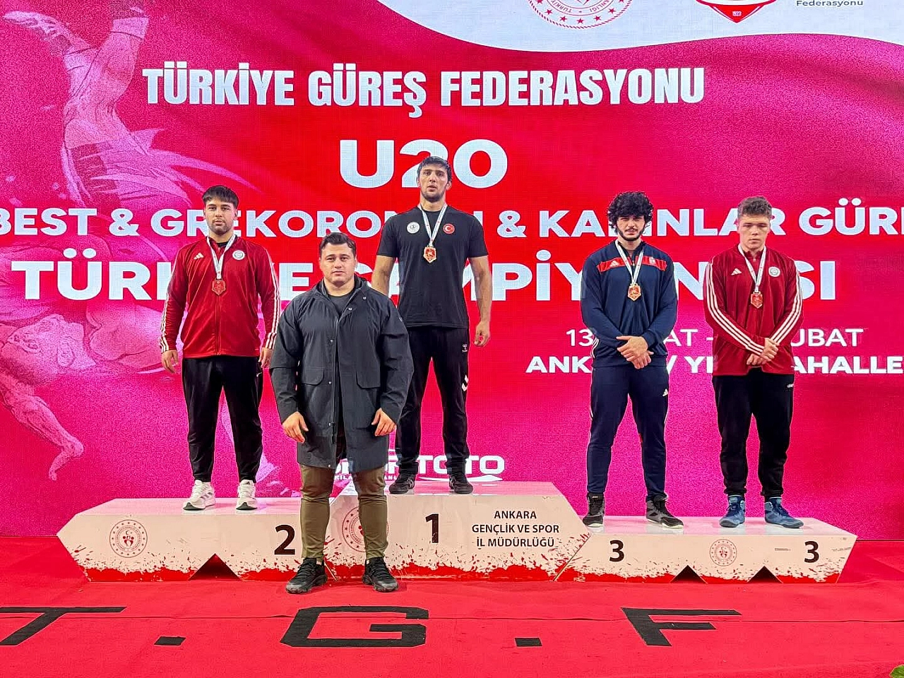 Malatyalı güreşçiler tarih yazdı: 1 altın 1 bronz