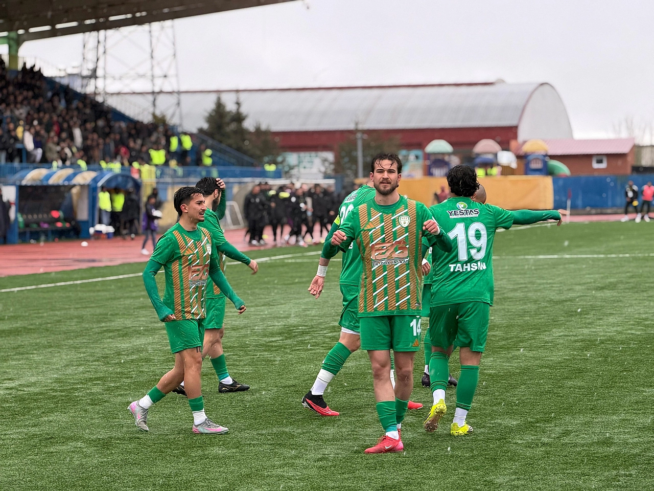 Yeşilyurtspor sahaya iniyor: Yeni transferler görücüye çıkıyor!