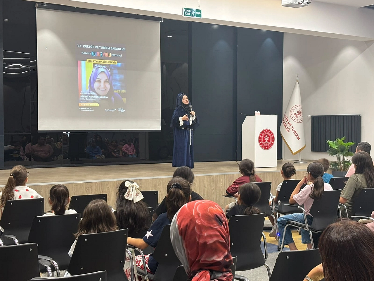 Nilüfer Zontul Aktaş'tan gençlere çağrı: 'Kendinize bir alan açın, ruhunuz dinlensin'