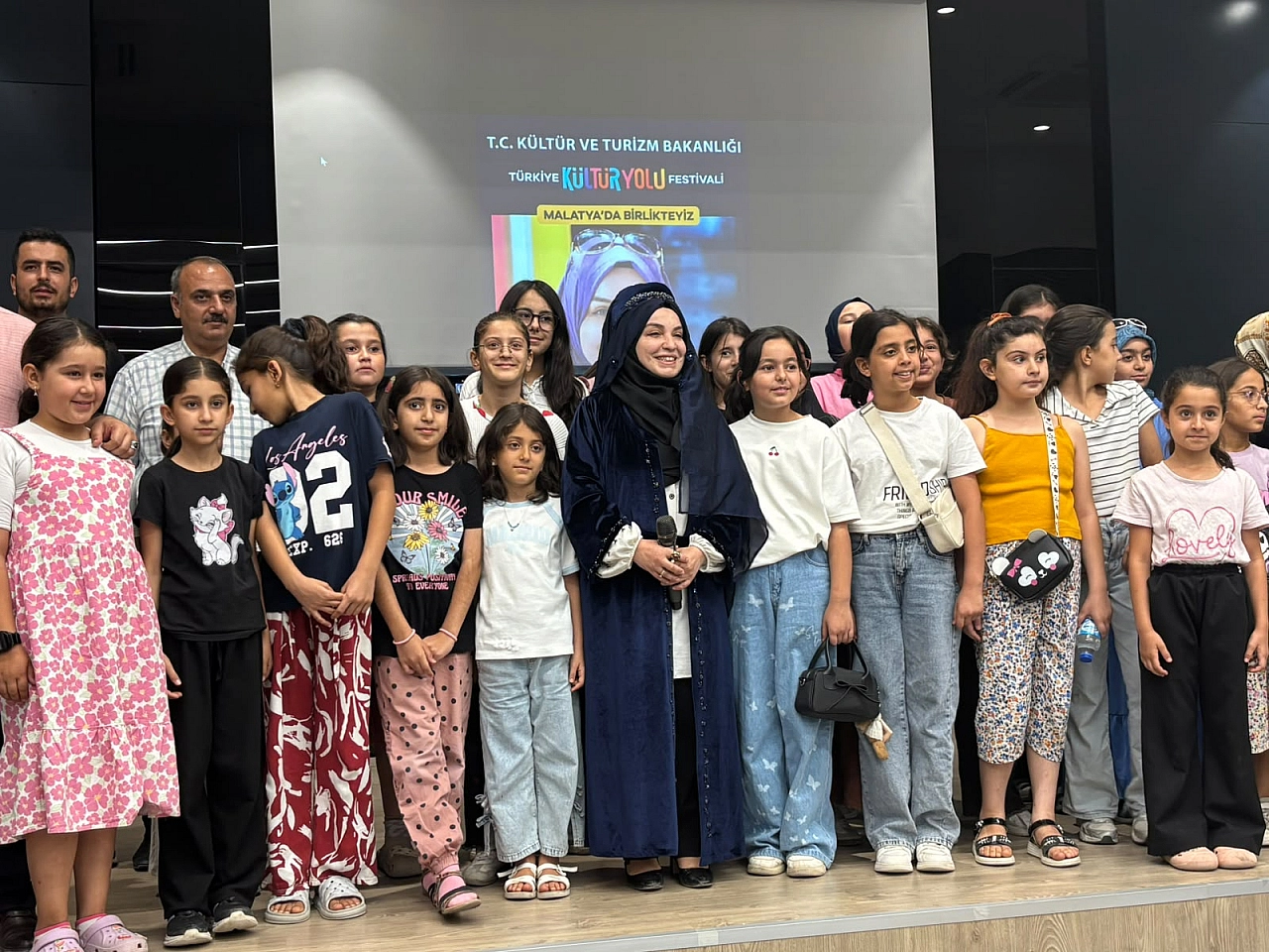 Nilüfer Zontul Aktaş'tan gençlere çağrı: 'Kendinize bir alan açın, ruhunuz dinlensin'