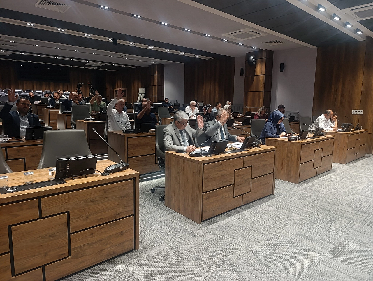 Meclisten oy birliğiyle geçti! Yeşilyurt'ta 3 mahallenin yıllardır beklediği karar çıktı