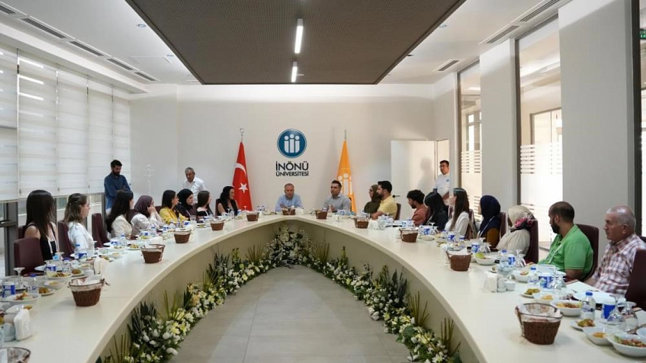 13 ülkeden gelen öğrenciler Malatya'da kültür elçisi oldu