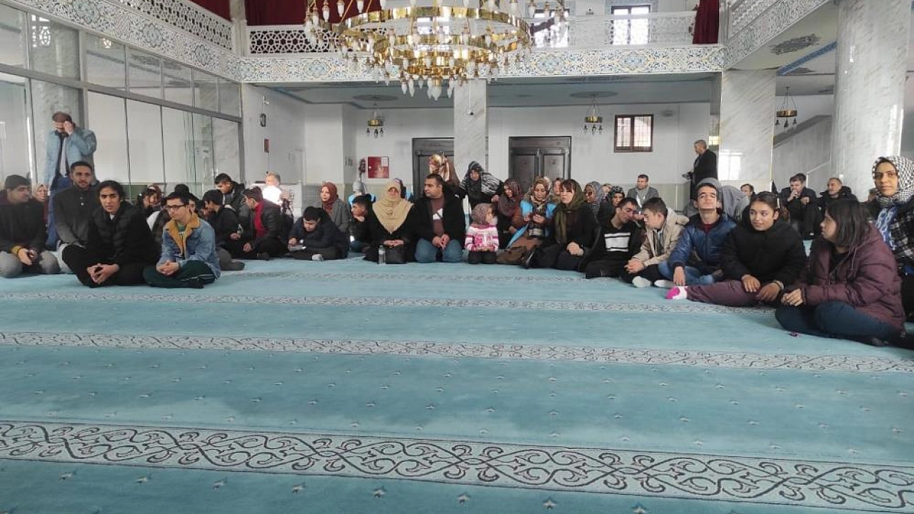 3 Aralık'a özel 'Engelsiz Cami Buluşması'