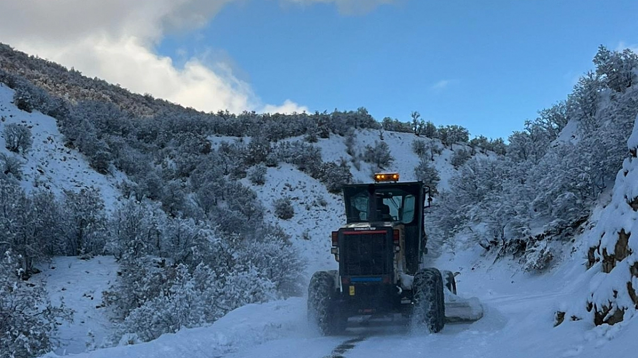 88 köy yolunda ulaşım çalışmaları devam ediyor