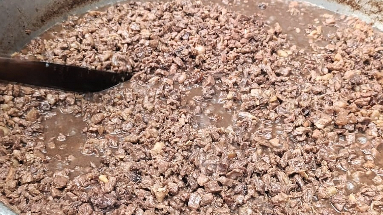 Asırlık Lezzet Kışa Hazırlanıyor: Kavurma Geleneği Yaşatılıyor