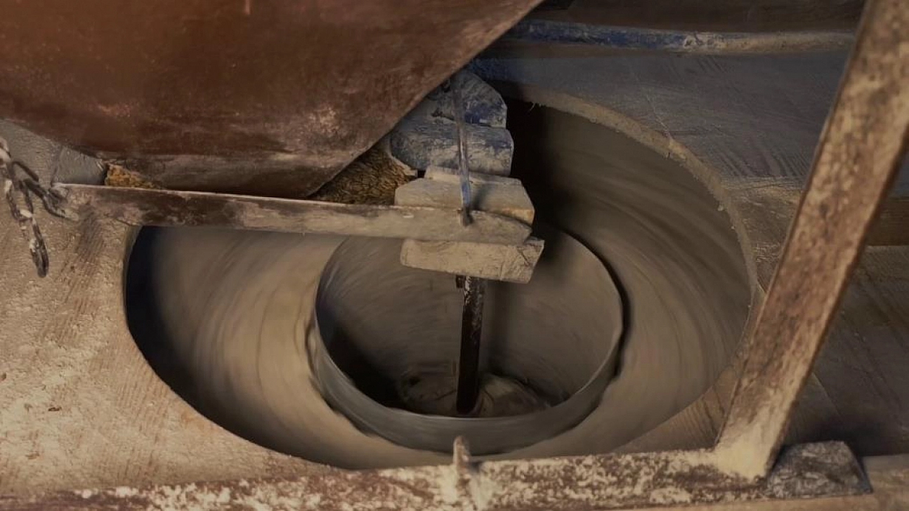 Asırlık su değirmeni zamana meydan okuyor