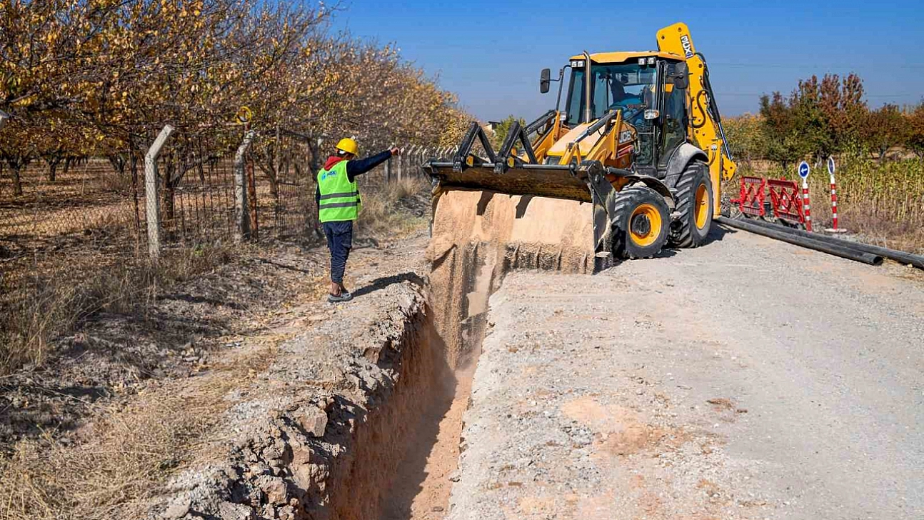 38 yıllık içme suyu şebekesi yenileniyor