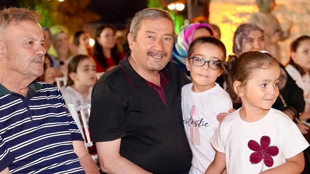 Karaoke ve nostalji sineması Darendelileri bir araya getirdi