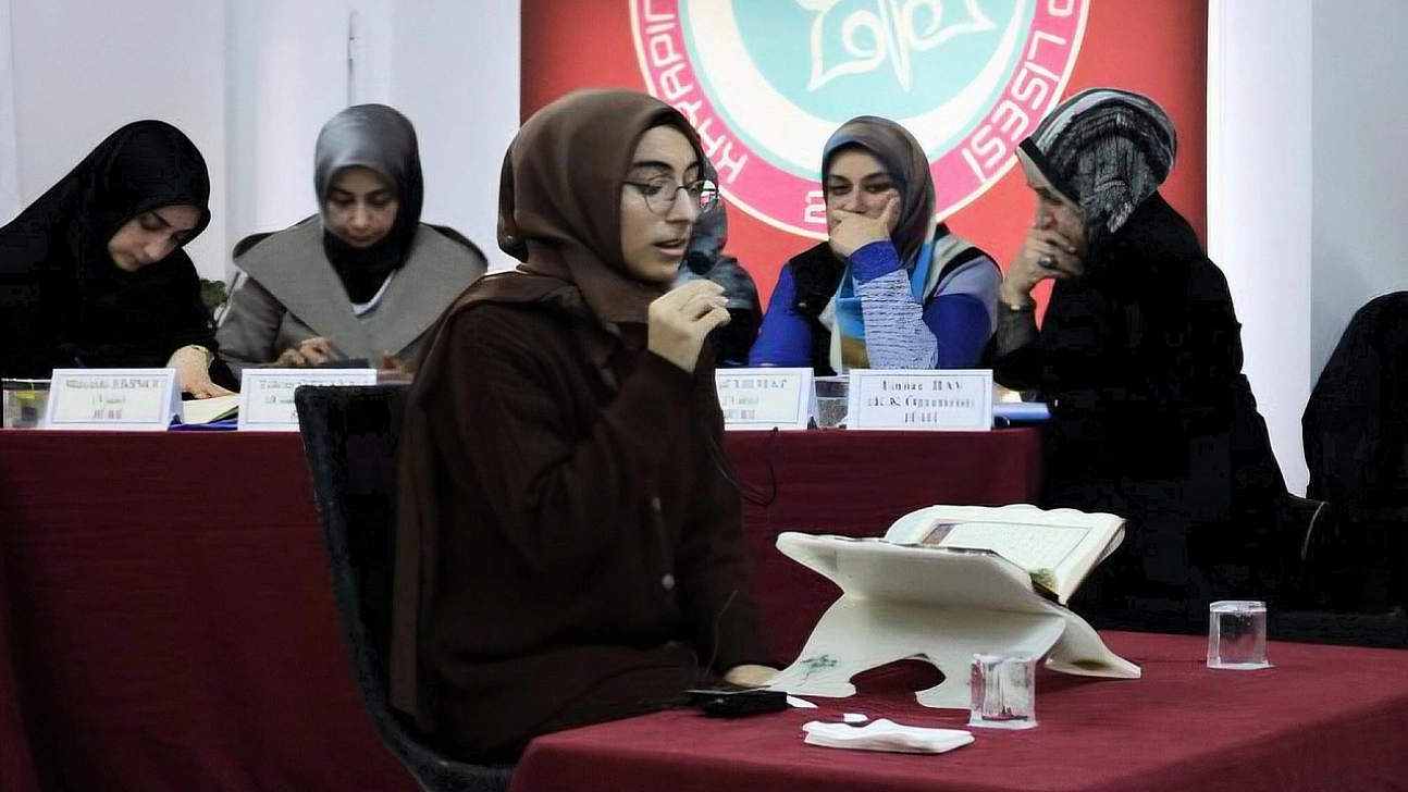 Dicleli lise öğrencisi Kur'an-ı Kerim'i Güzel Okuma Yarışmasında il 3'üncüsü oldu