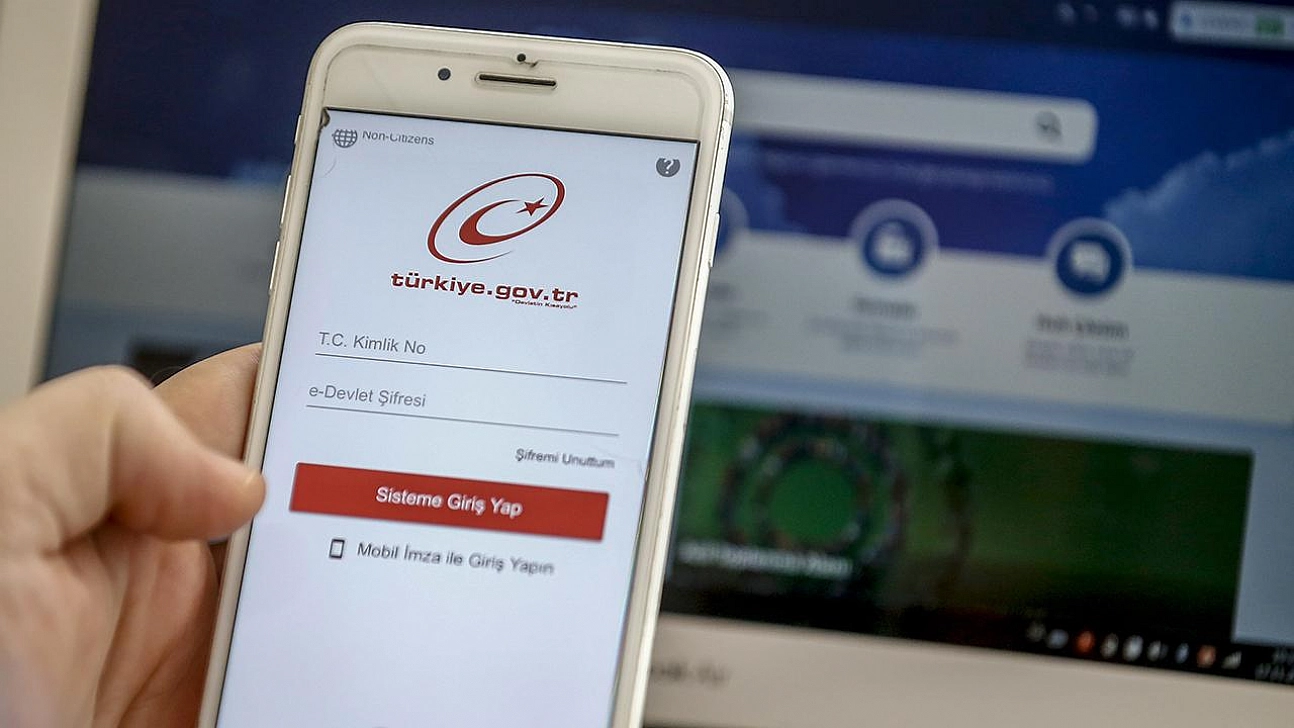 E-Devlet'te SGK hizmet dökümünde yeni dönem: İşten çıkış kodları gizlendi