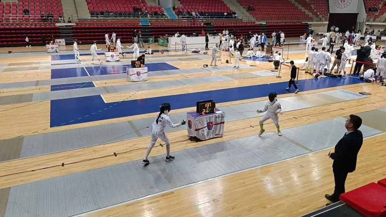 Elif Reyyan eskrimde Türkiye şampiyonu oldu