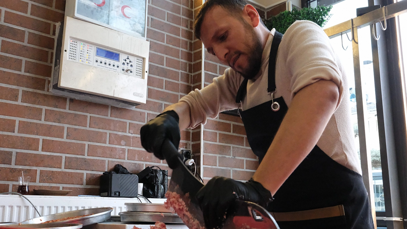 Gazianteplilerin doğal antibiyotiği soğan kebabı