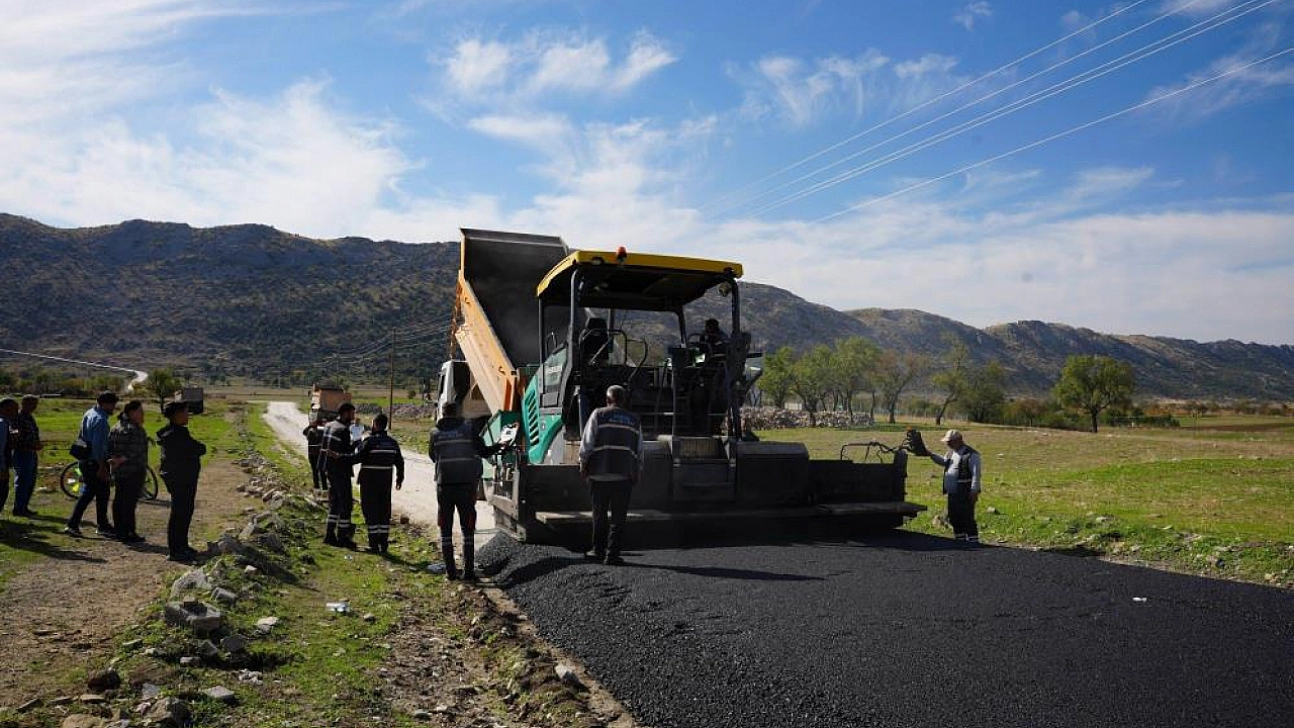 Hani ile Elazığ arasındaki bağlantı yolu yenilendi