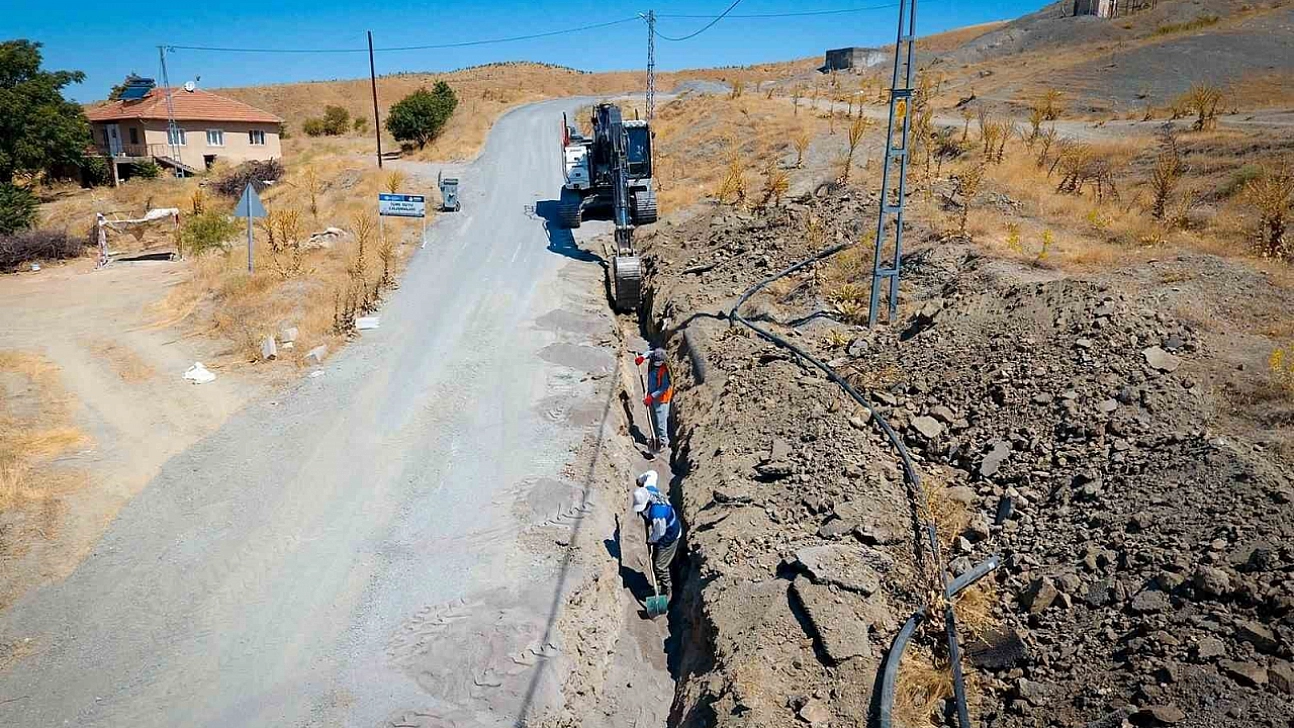 16 yıllık su çilesi tarih oluyor!  100 tonluk deposu ve hatları yenilendi