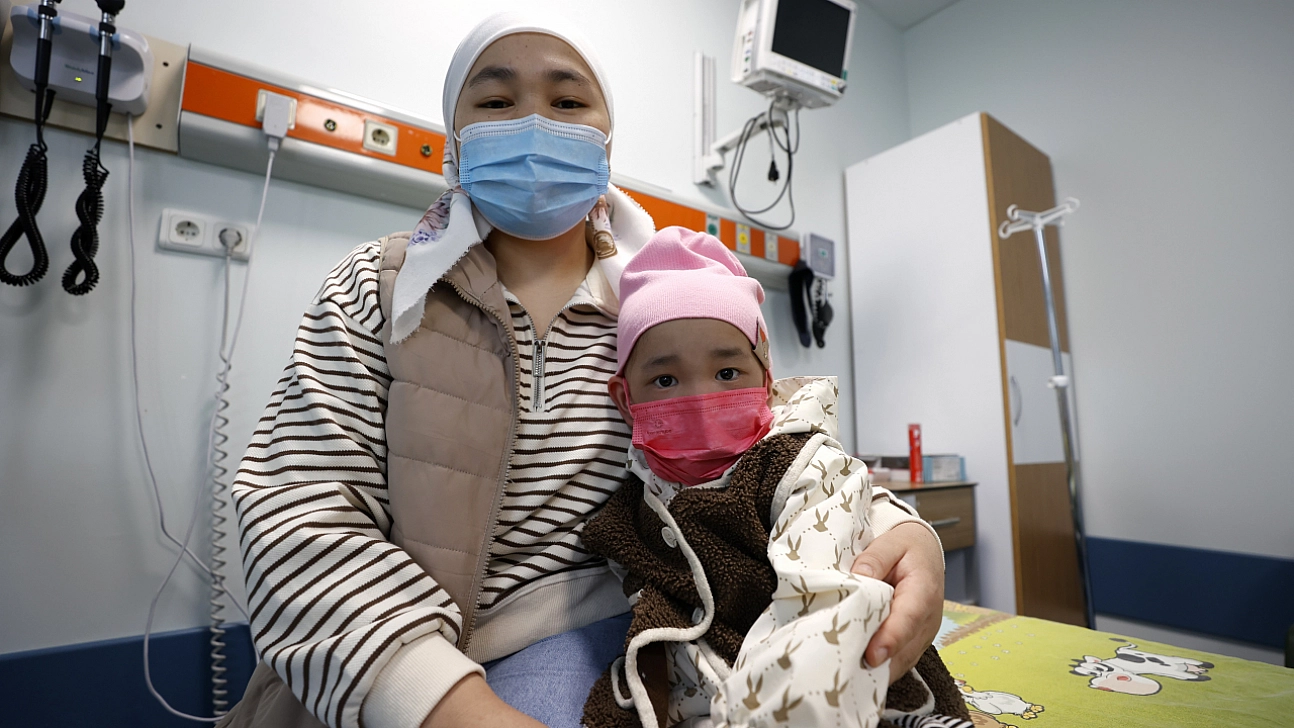 Kırgızistan'dan tedavi yolculuğu: Aradığı şifayı Malatya'da buldu…