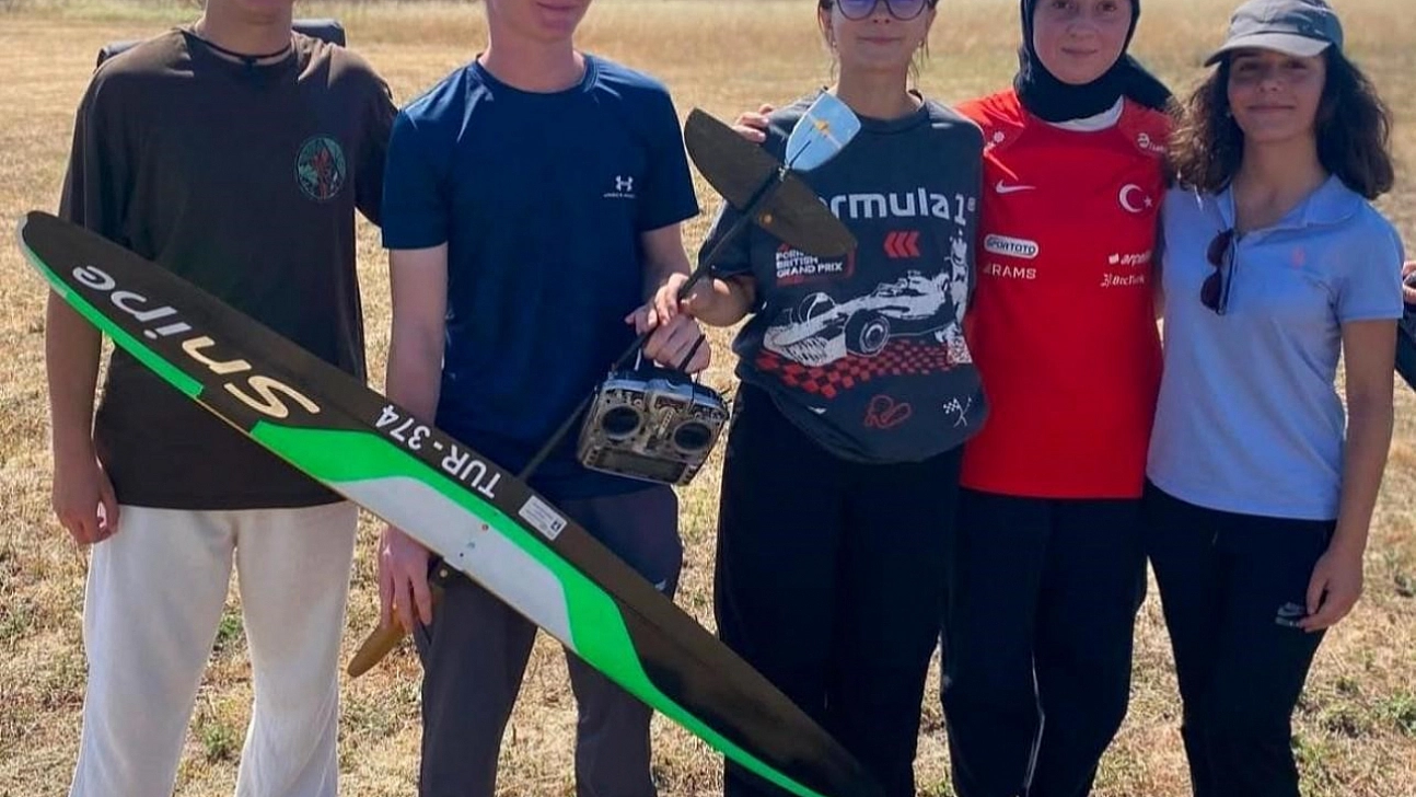 Malatya iş dünyasından milli planörcülere destek