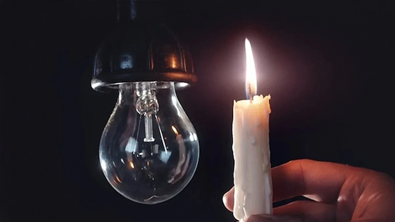 Mumlar hazır olsun: Malatya'da mahallede uzun süreli elektrik kesintisi