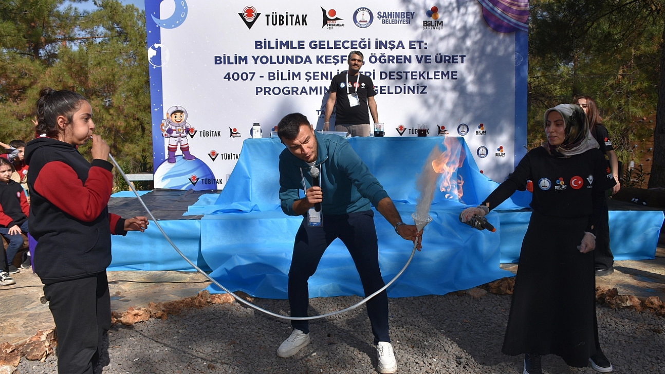 Şahinbey'de bilim şenliği coşkusu