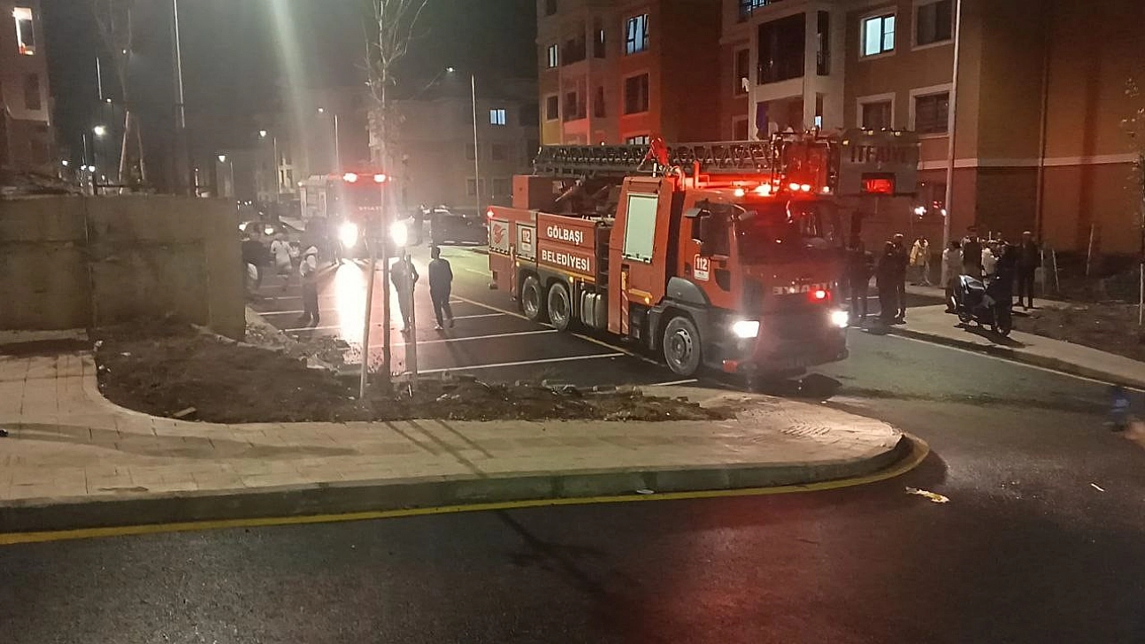 Şarjda bırakılan telefon bomba gibi patladı