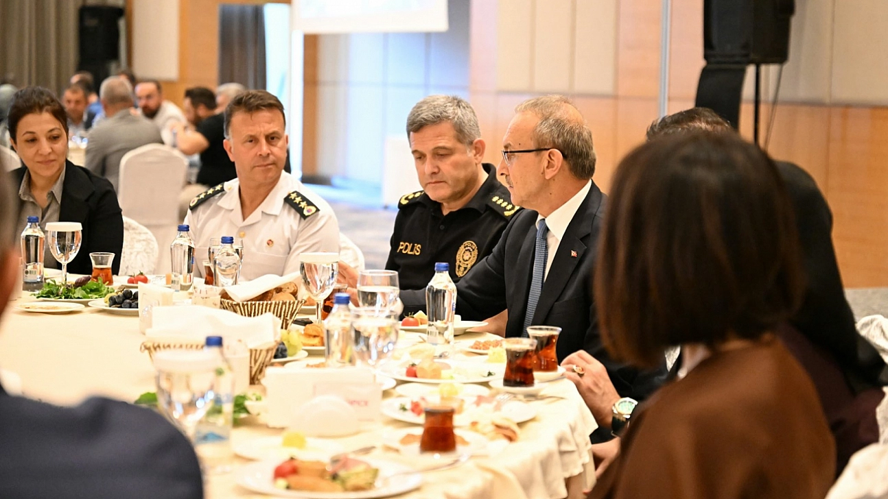 Vali Yavuz, şehit ve gazi aileleriyle buluştu