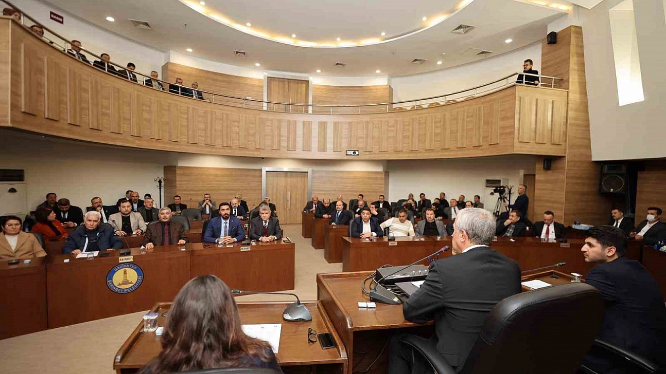 Yeni yılın ilk meclis toplantısı