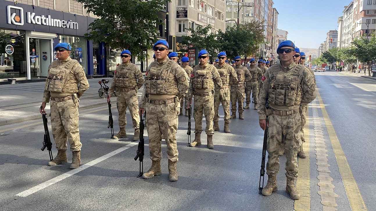 Zafer provası gerçeğini aratmadı