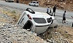 Çelikhan-Malatya yolunda kaza: 4'ü çocuk 6 kişi yaralandı