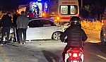 Malatya'da peş peşe kazalar! Minibüs yan yattı, 4 kişi yaralandı