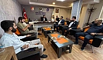 Birlik Vakfı'nı ziyaret eden Boyraz'dan tek adam çıkışı