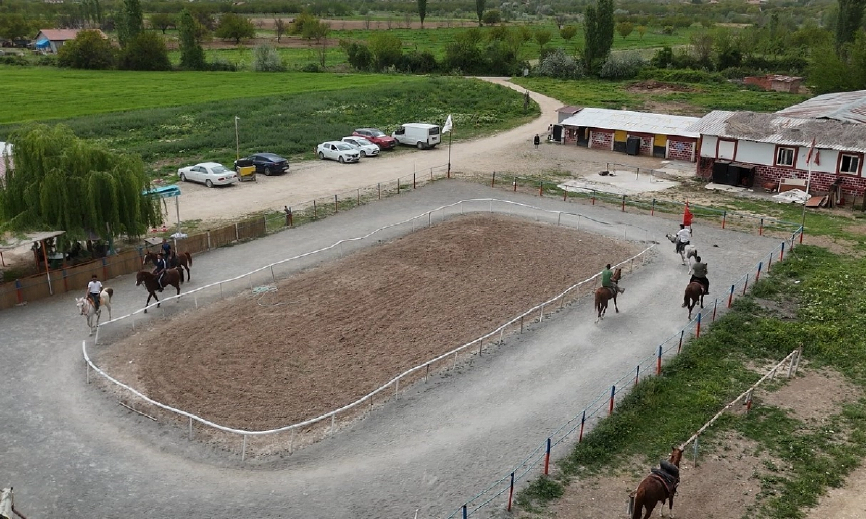 Malatya'da atlı terapiye ilgi artıyor