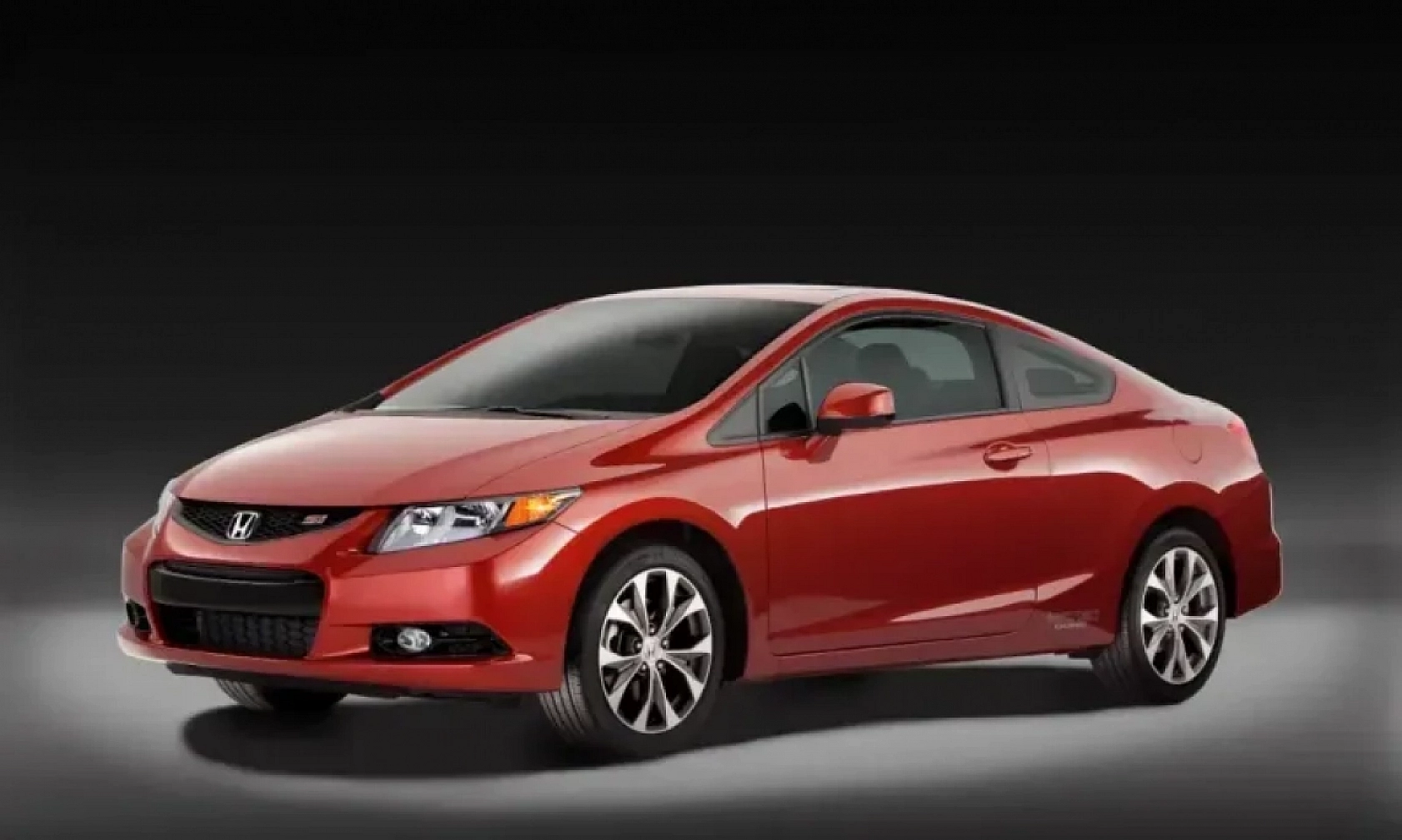 Enflasyon etkisiyle araç fiyatlarında şok artış: Yeni fiyatlar piyasayı salladı...