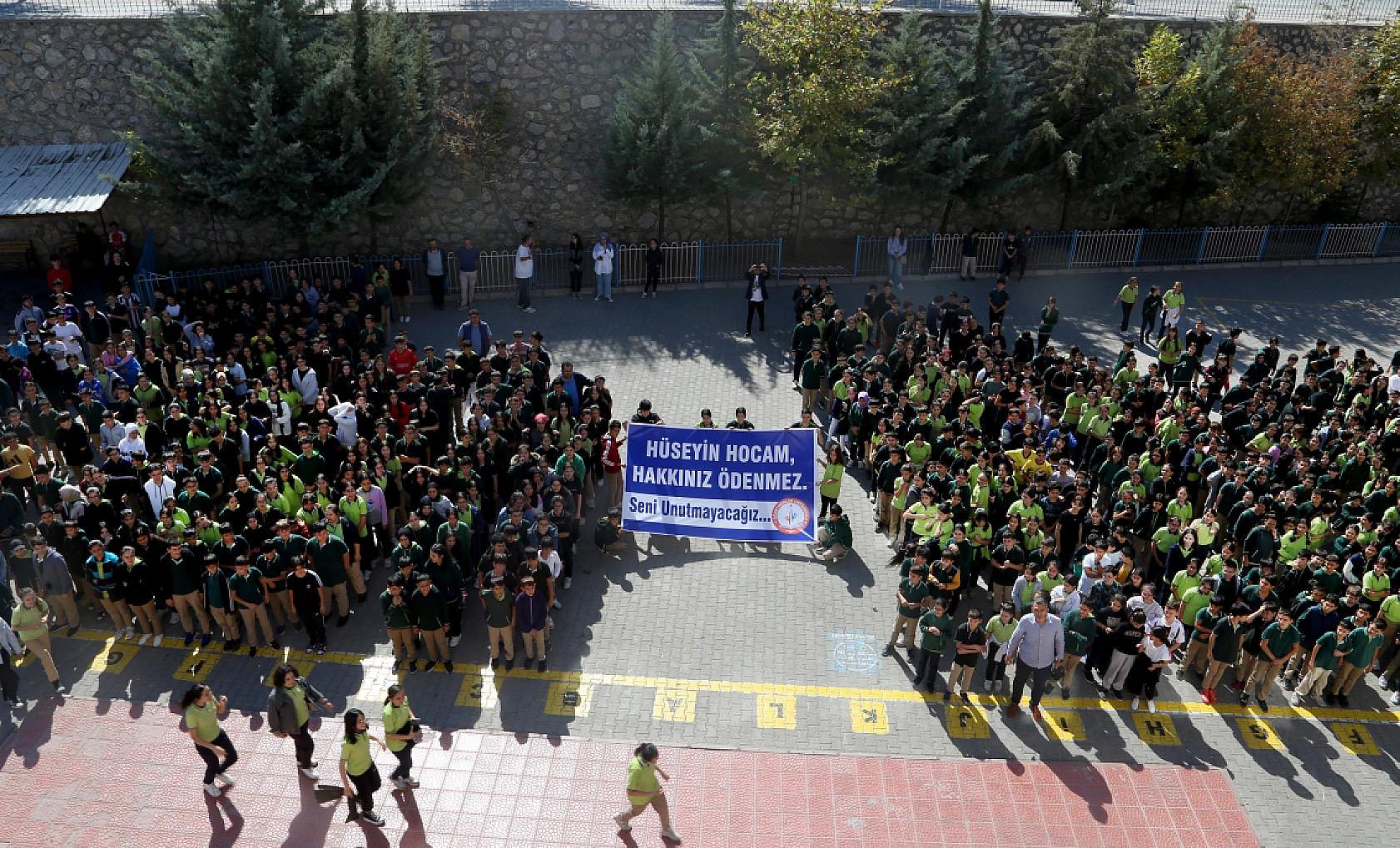 Malatya'da 42 Yıllık Öğretmene Duygusal Veda!