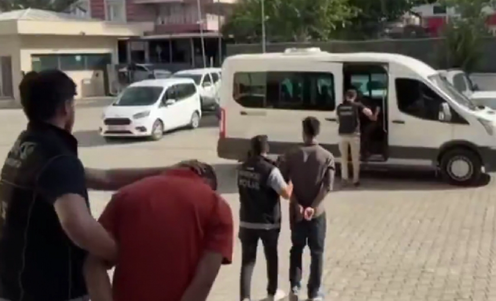 Malatya'da uyuşturucu tacirleri çökertildi: 357 bin 180 hap ele geçirildi