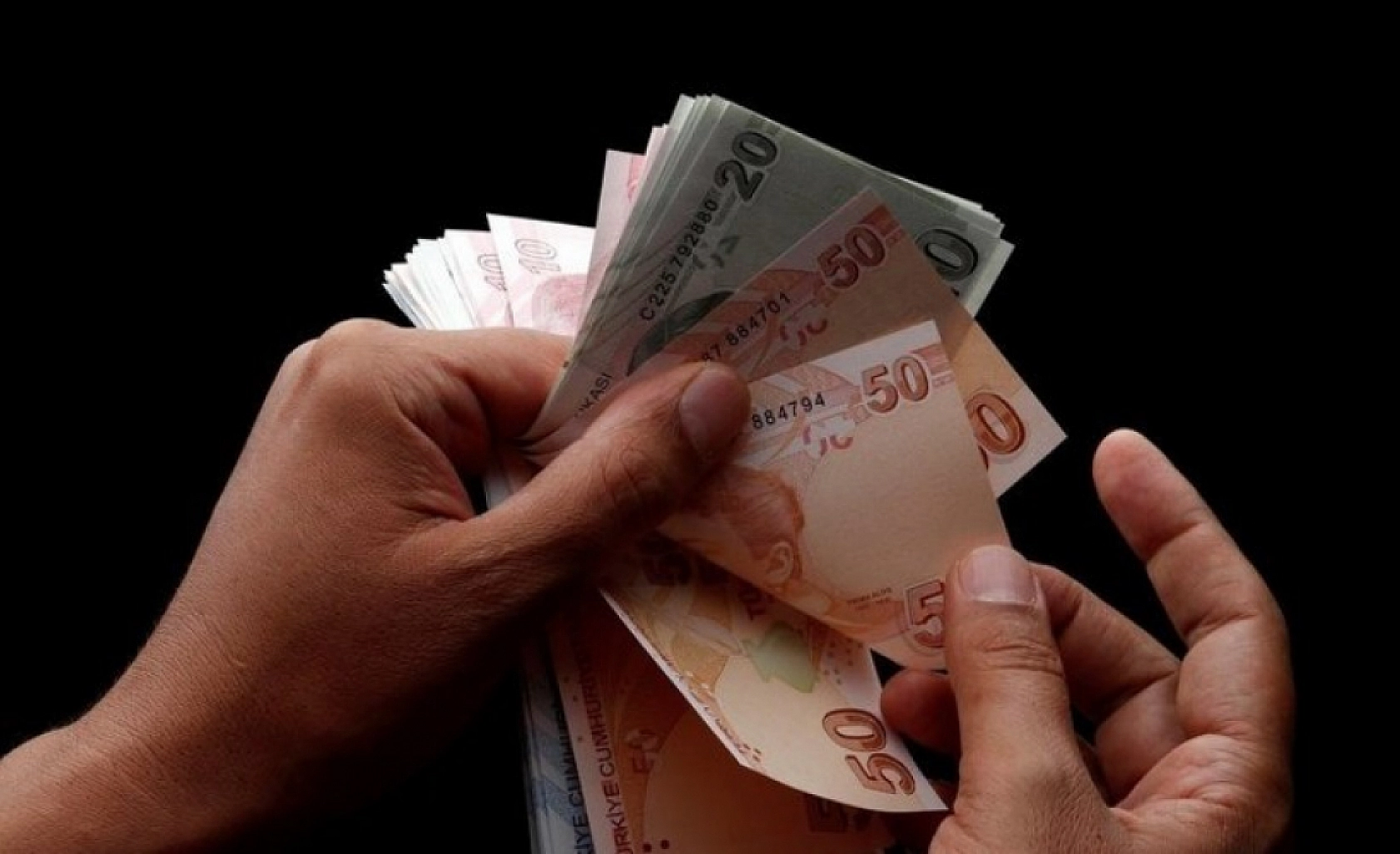 Öğrencilere 12 Bin TL Kazanma Fırsatı! İşte Detaylar…