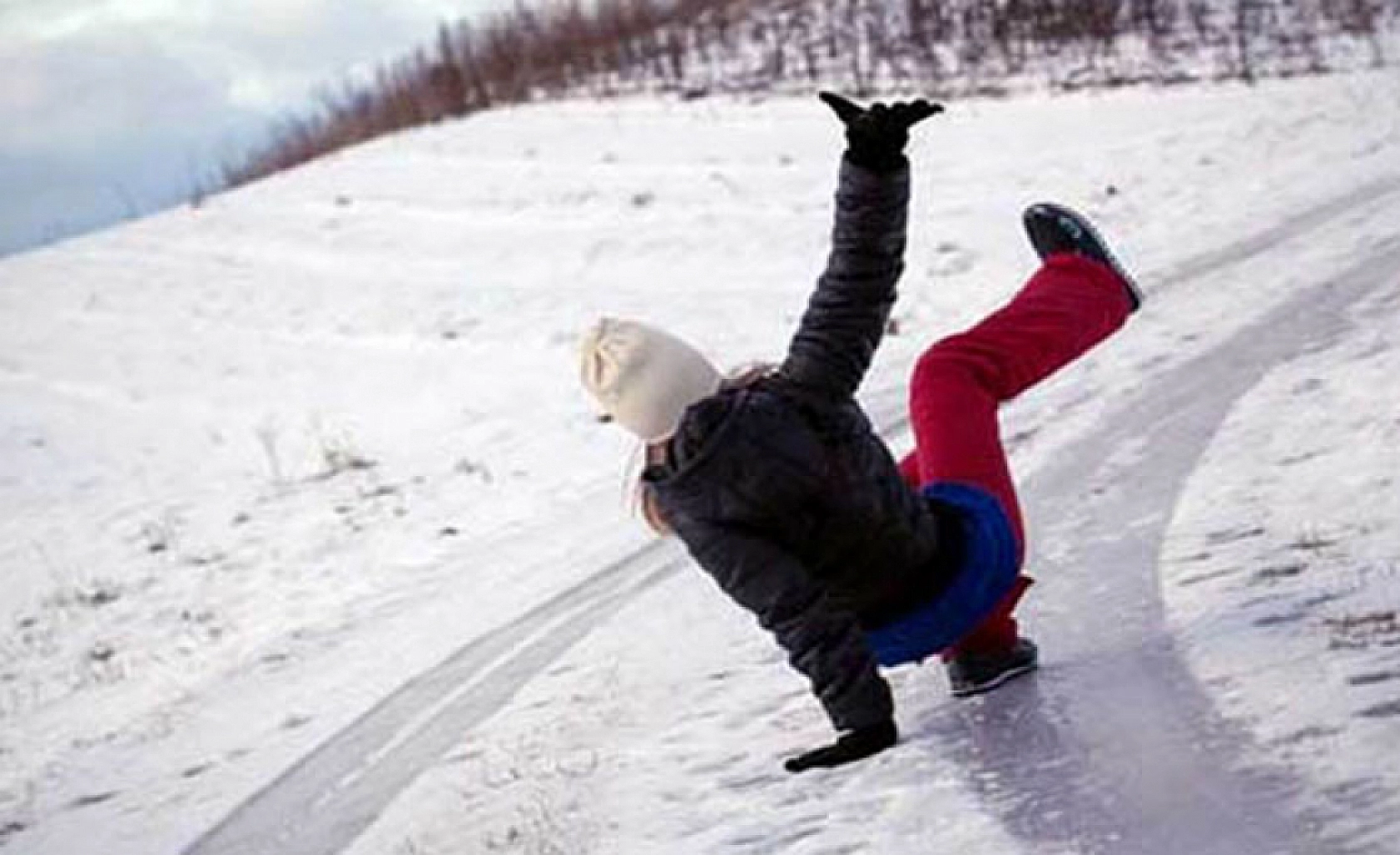 Uzmanı uyardı: Eller Cepte Yürümeyin!